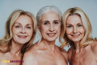 Intimiteit omarmen tijdens de menopauze: Een seksuologische gids voor plezier tussen de lakens